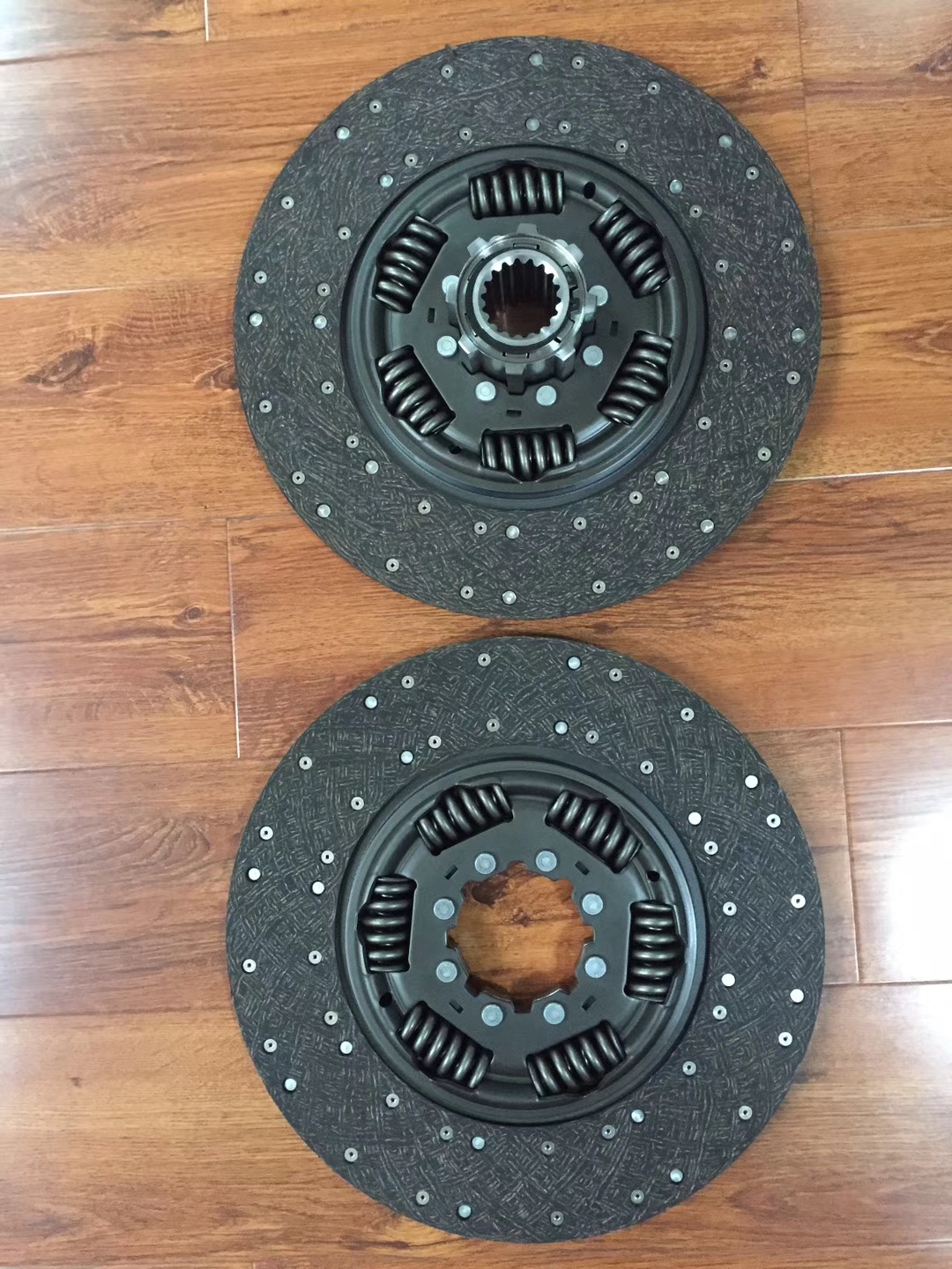 smooth double disc ATEGO TRUCK Clutch Disc 400mm 1878 002 023/1878 002 024