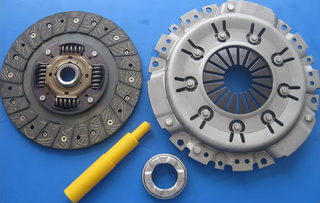 Bronze Carbon Jpanese car Isuzu clutch kit 4JA1 623162960